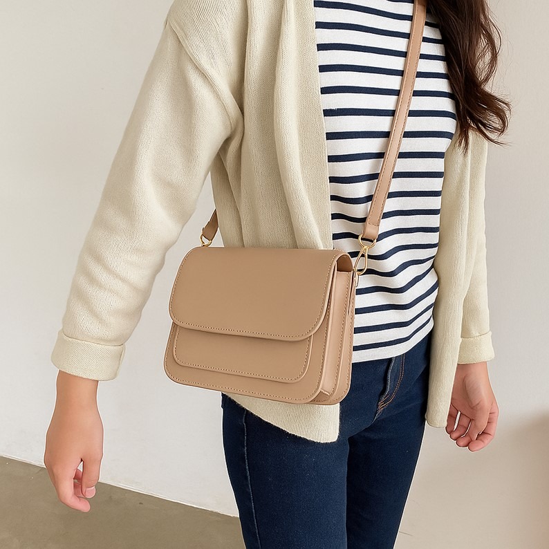 現貨⭐韓版ins 復古小方包 韓國 側 背包斜背包 小方包 肩背包 側背包 信封包 包包女斜背包包包女 側背包女 斜肩包-細節圖9