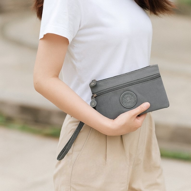 防水尼龍零錢包 大小款可選 輕薄貼身雙層收納 附手腕帶可掛背包 出國旅行逛街 媽媽日常外出 雨天不怕-細節圖6