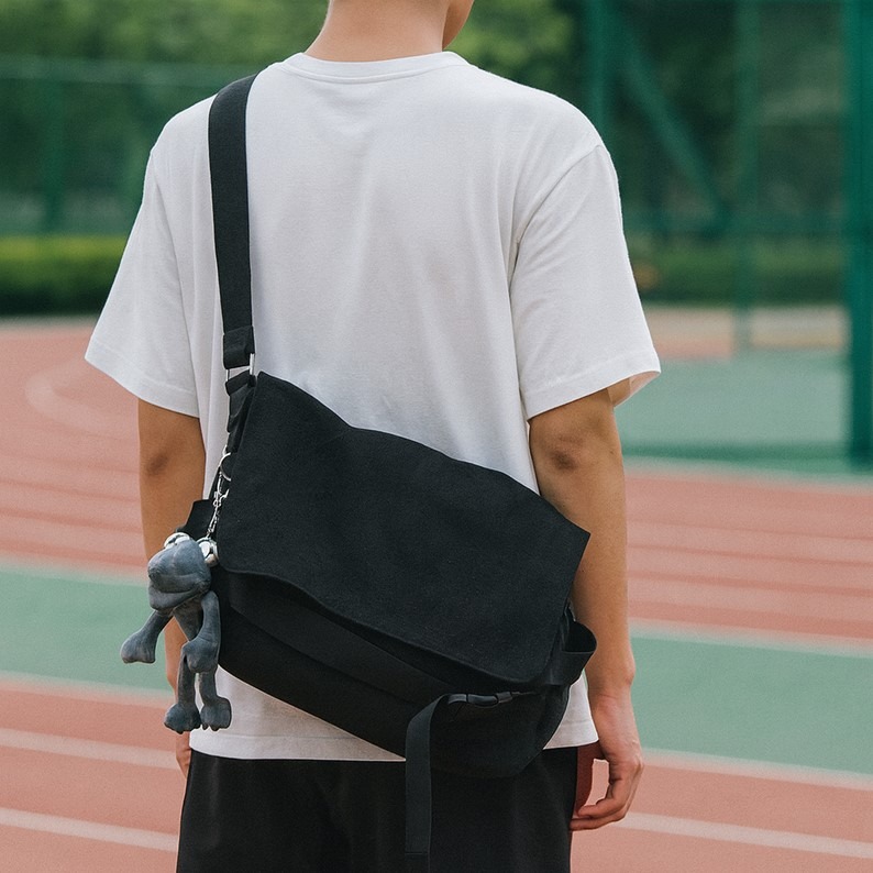 郵差包 帆布包 單肩包 側背包 大容量 多夾層收納 耐磨 防潑水 輕便 百搭 韓系簡約 男女皆可 學生-細節圖8