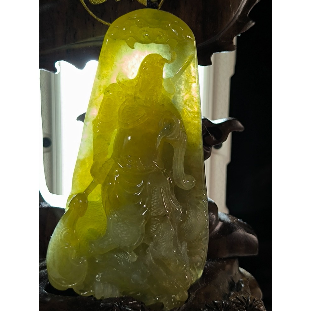 天然緬甸A貨翡翠 滿冰蜜糖黃 【臺證】 關雲長 大件厚莊 關公 義薄雲天 法相莊嚴 附證書 附訂製實木架 收藏箱大師證-細節圖4