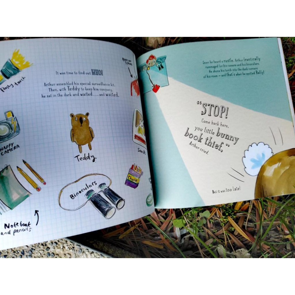 【贈音檔】現貨🍀平裝英文幽默繪本Wanted! Ralfy Rabbit, Book Burglar🍀鼓勵孩子熱愛閱讀-細節圖5