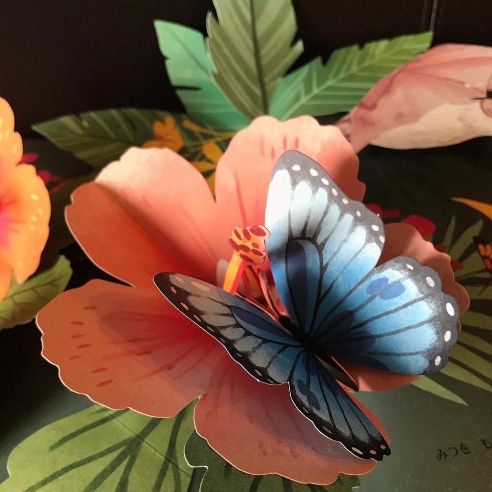 現貨🍀英文紙藝立體書Flora: A Botanical Pop-Up Book🍀嘆為觀止的花花世界Yoojin Kim-細節圖5