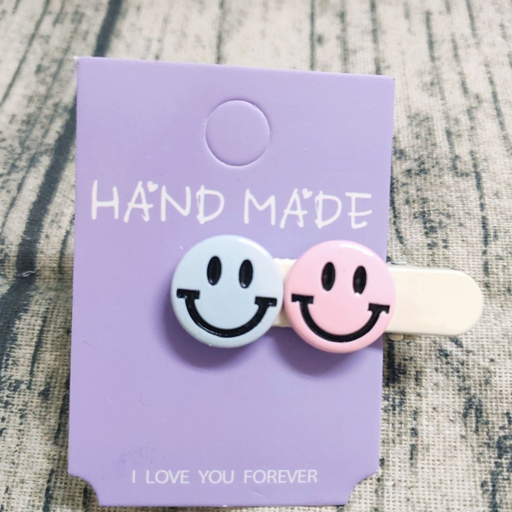 💕小V購物💕【手作髮夾系列 - 馬卡龍笑臉髮夾】 手作髮夾 奶油膠髮夾 可愛髮夾 卡通髮夾 韓系髮夾 鴨嘴夾 現貨-細節圖2