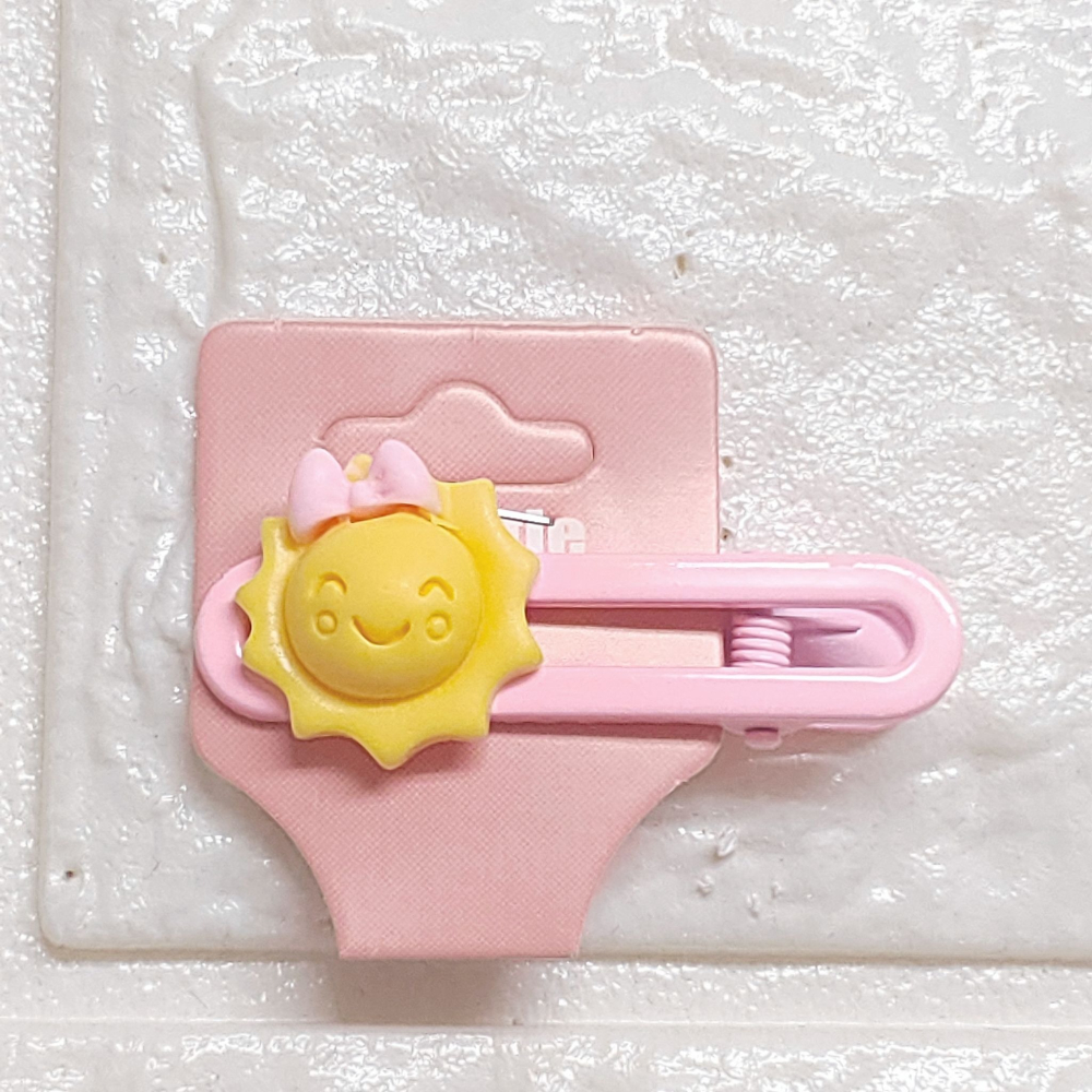 💕小V購物💕【手作髮夾系列 - 笑臉太陽髮夾】 手作髮夾 奶油膠髮夾 可愛髮夾 卡通髮夾 韓系髮夾 鴨嘴夾 現貨 d-細節圖2