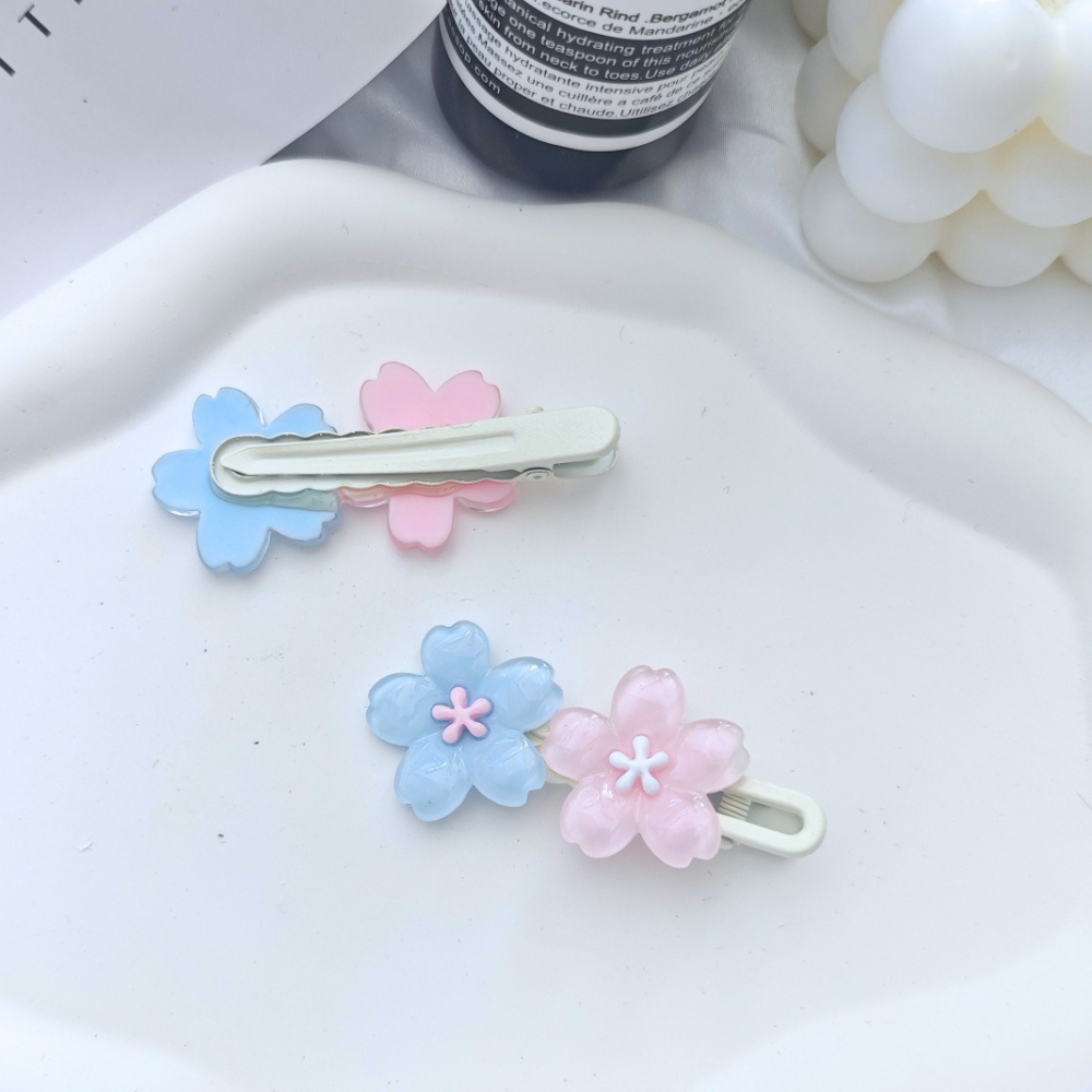 💕小V購物網💕 【一組2支】果凍櫻花髮夾 甜美邊夾花朵髮飾髮夾 瀏海邊夾 櫻花 甜美 花朵 鴨嘴夾 果凍 雙色櫻花-細節圖2