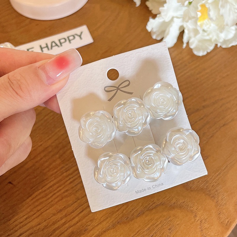 💕小V購物網💕 【一支】法式 浪漫 山茶花 髮夾 浪漫 側邊 瀏海 夾子 氣質 髮飾 鴨嘴夾 山茶花髮夾 側邊夾 現-細節圖4