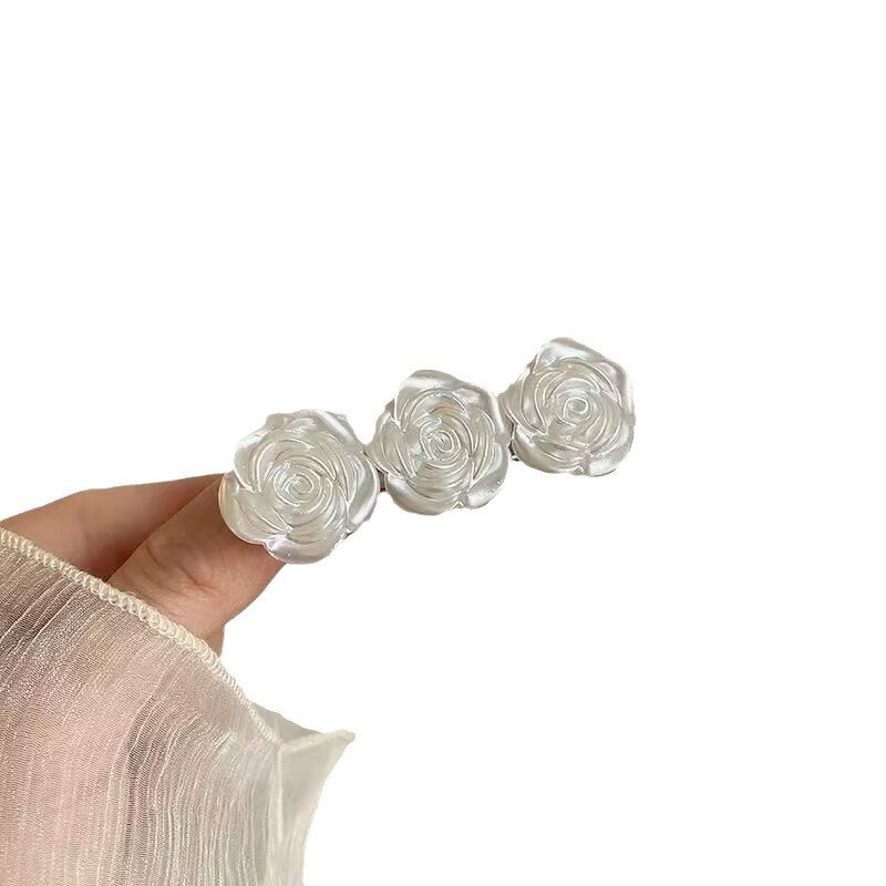 💕小V購物網💕 【一支】法式 浪漫 山茶花 髮夾 浪漫 側邊 瀏海 夾子 氣質 髮飾 鴨嘴夾 山茶花髮夾 側邊夾 現-細節圖8