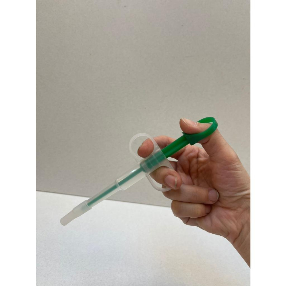 ✪妤珈寵物店✪寵物餵藥器 快速 安全 有效 輔助餵藥 餵藥工具 吃藥幫手 推筒式餵藥器 針筒餵藥器 餵食器 餵藥棒-細節圖2