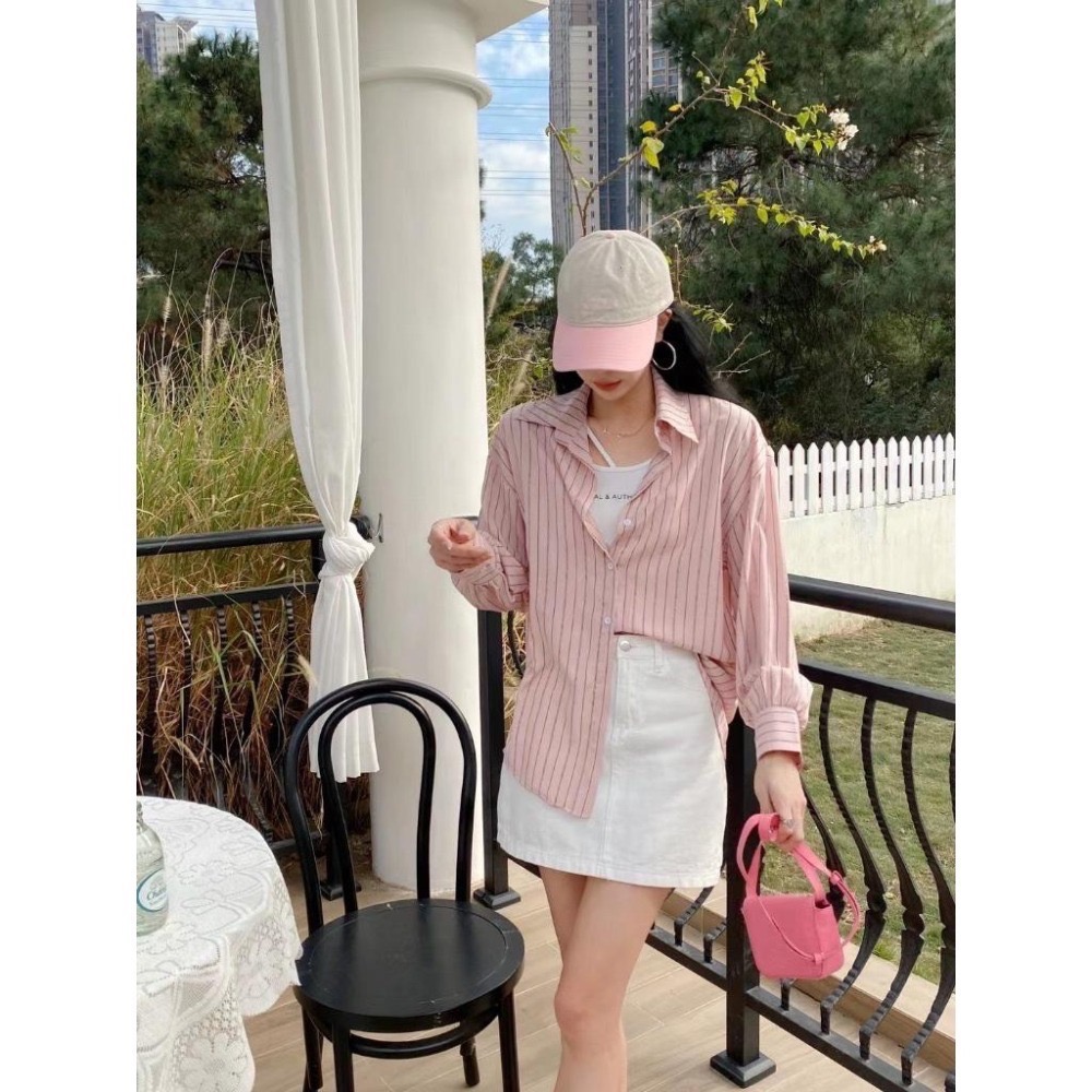 N-1109 𝓢𝓱𝓸𝓹 現貨🏷字母造型條紋襯衫+不規則短版背心兩件套-細節圖7