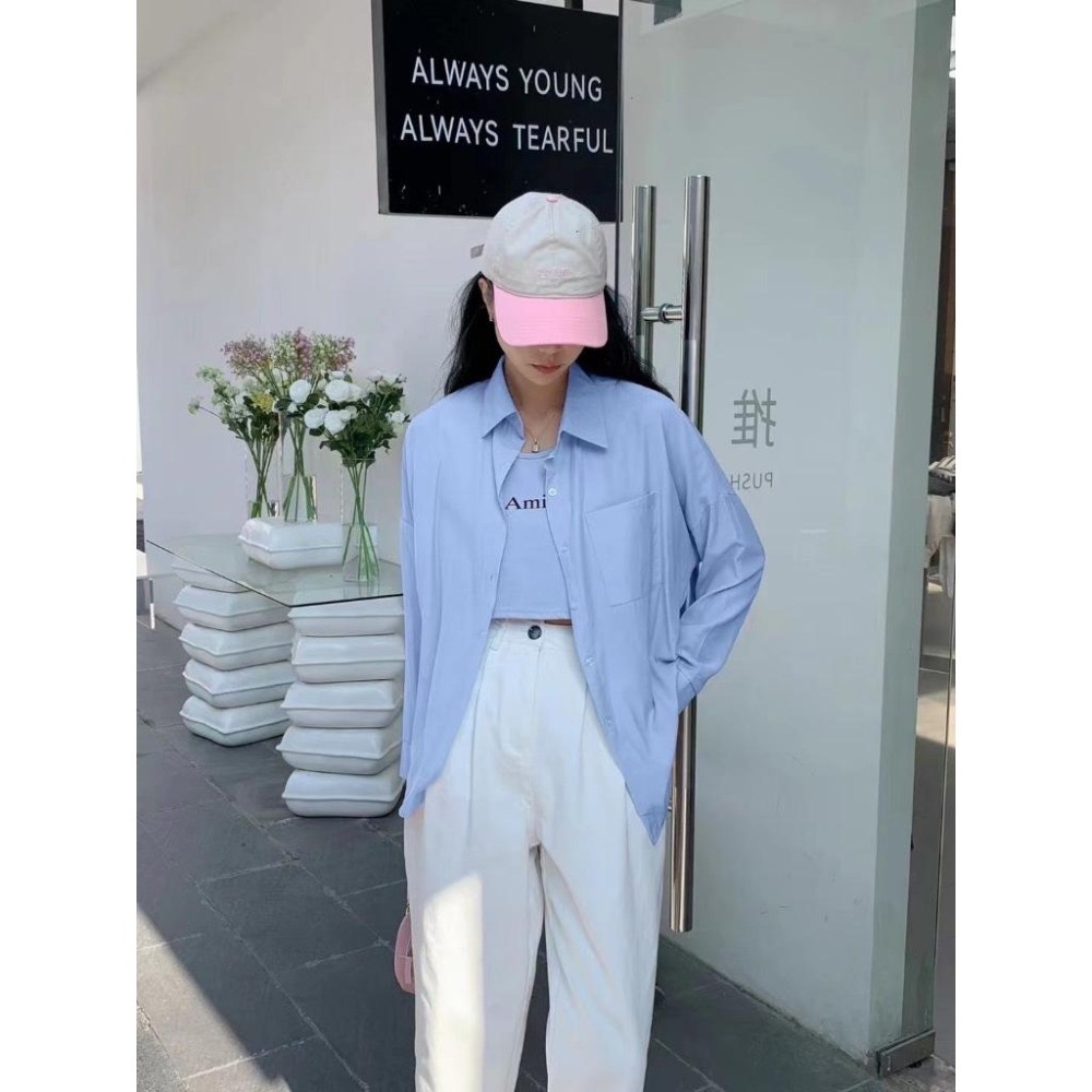 N-1109 𝓢𝓱𝓸𝓹 現貨🏷字母短版背心+純色透膚襯衫外套兩件套-細節圖4