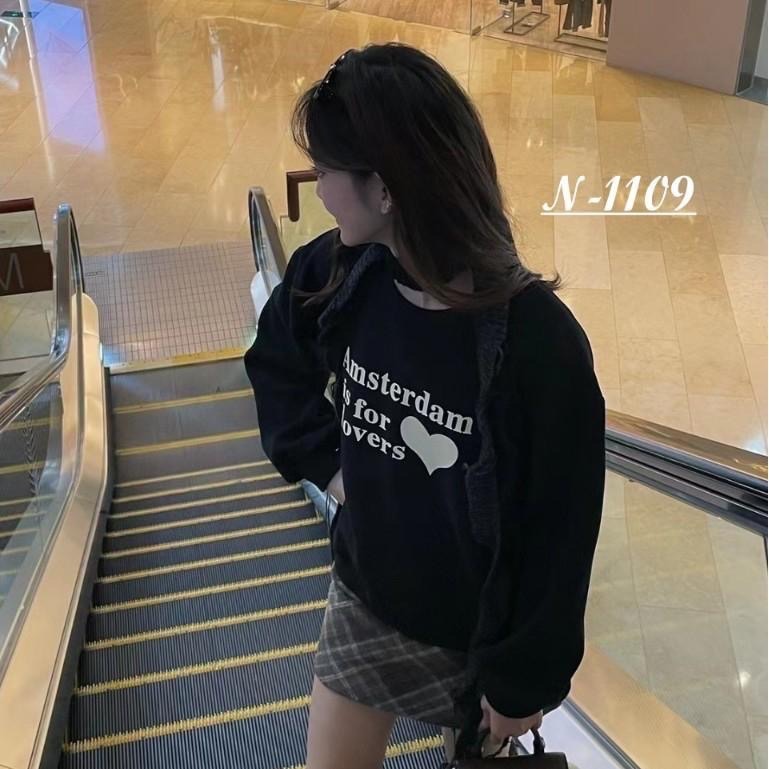 N-1109 𝓢𝓱𝓸𝓹 現貨🏷韓版質感刷毛愛心印花圓領上衣-細節圖6