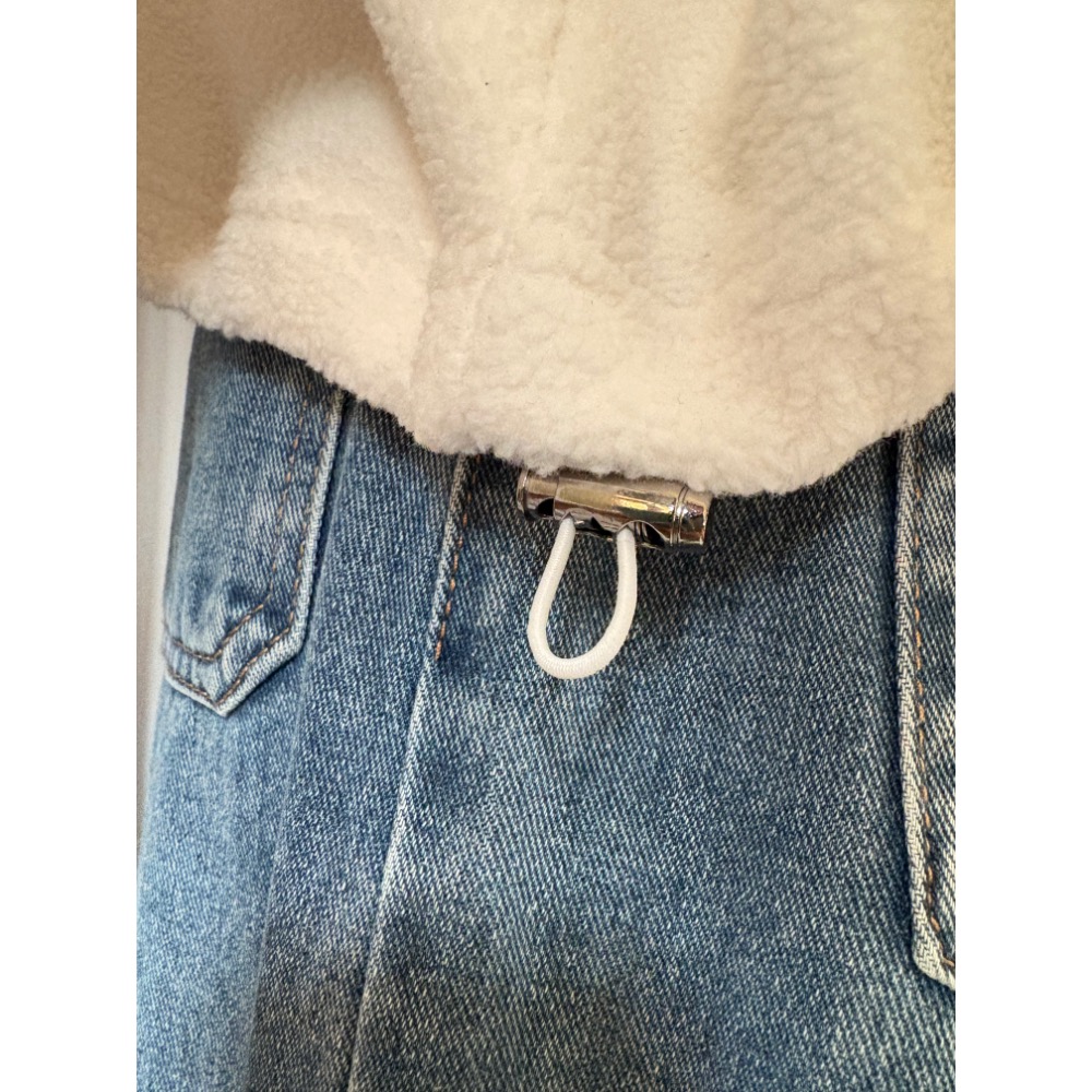 N-1109現貨🏷️美式印花絨毛短版帽T-細節圖2