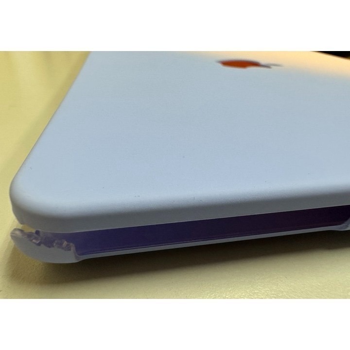[售] 漸層色.彩殼.保護殼（MacBook Air 13吋, M2）剩下蓋-細節圖3