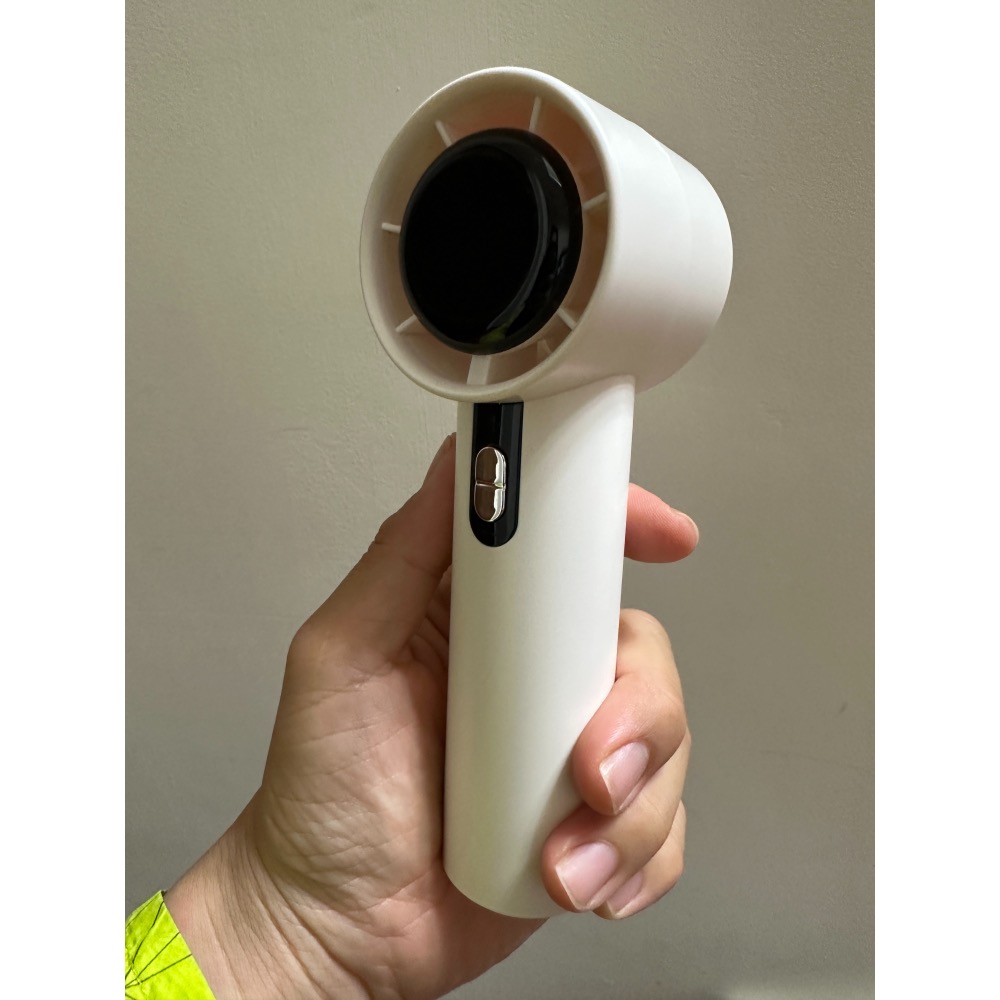 [售] 手持風扇.100檔風速.高續航.高轉速(USB充電)（全新）-細節圖3
