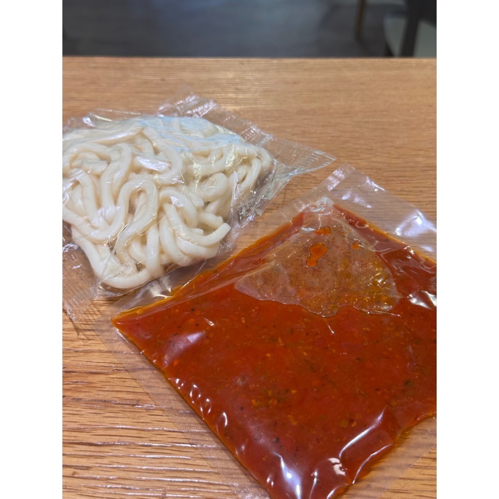 Vegan濃韻完熟番茄烏龍湯麵-冷凍料理包（純素）-細節圖2