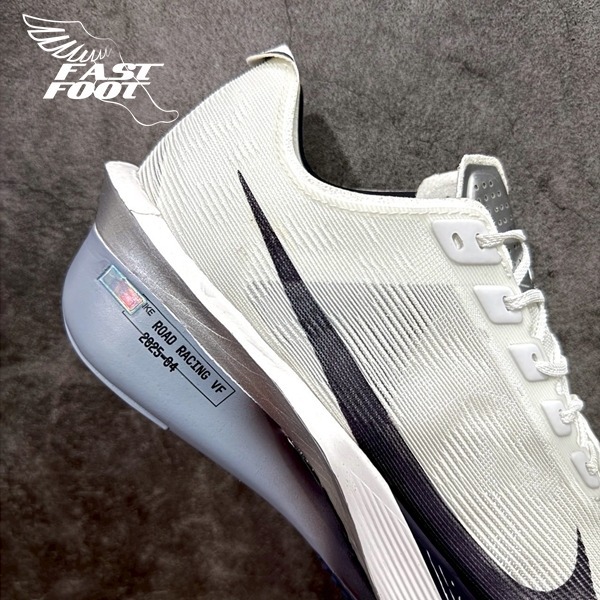 快腳🔎 Nike  ZoomX Vaporfly Next% 4 飛線 慢跑鞋 HF6412-100 淺灰-細節圖8