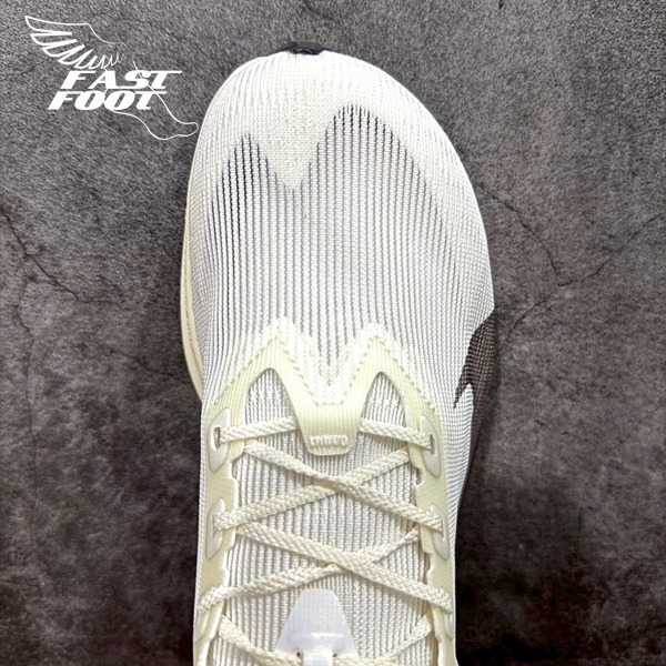 快腳🔎 Nike Vaporfly 4 慢跑鞋 馬拉松鞋 輕量 米白黑  HV6107-100-細節圖4
