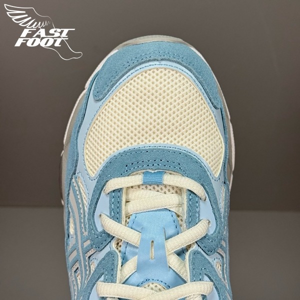 快腳🔎 ASICS GEL-NYC CREAM ARCTIC SKY 霧霾藍 慢跑鞋 1203A383-107-細節圖4