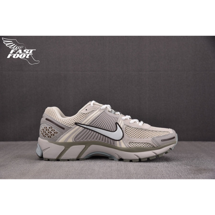 快腳🔎 Nike Zoom Vomero 5 運動鞋  反光 燕麥 慢跑鞋 FZ3653-104-細節圖2