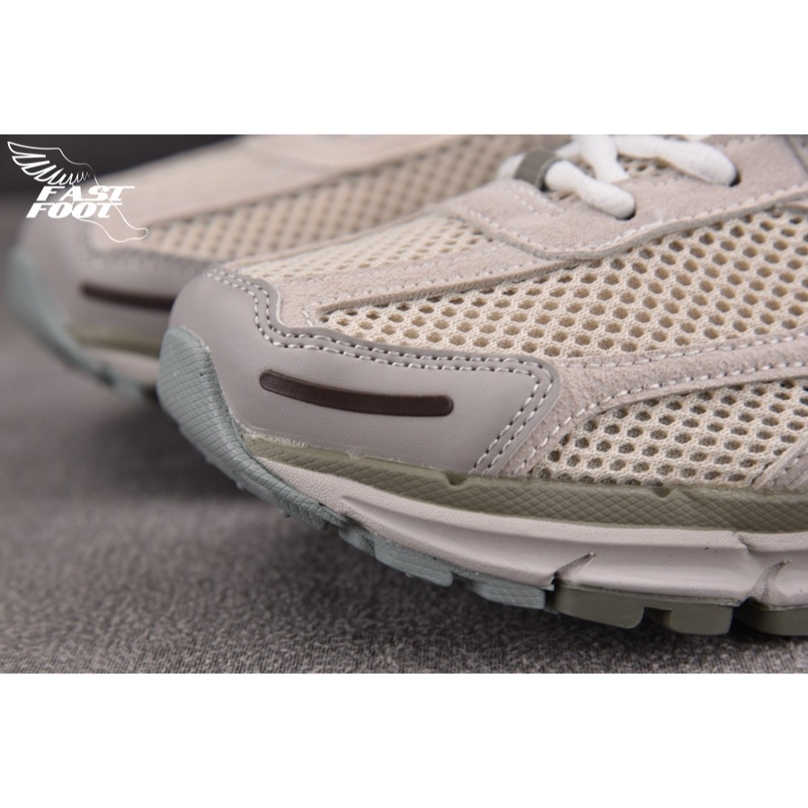 快腳🔎 Nike Zoom Vomero 5 運動鞋  反光 燕麥 慢跑鞋 FZ3653-104-細節圖6
