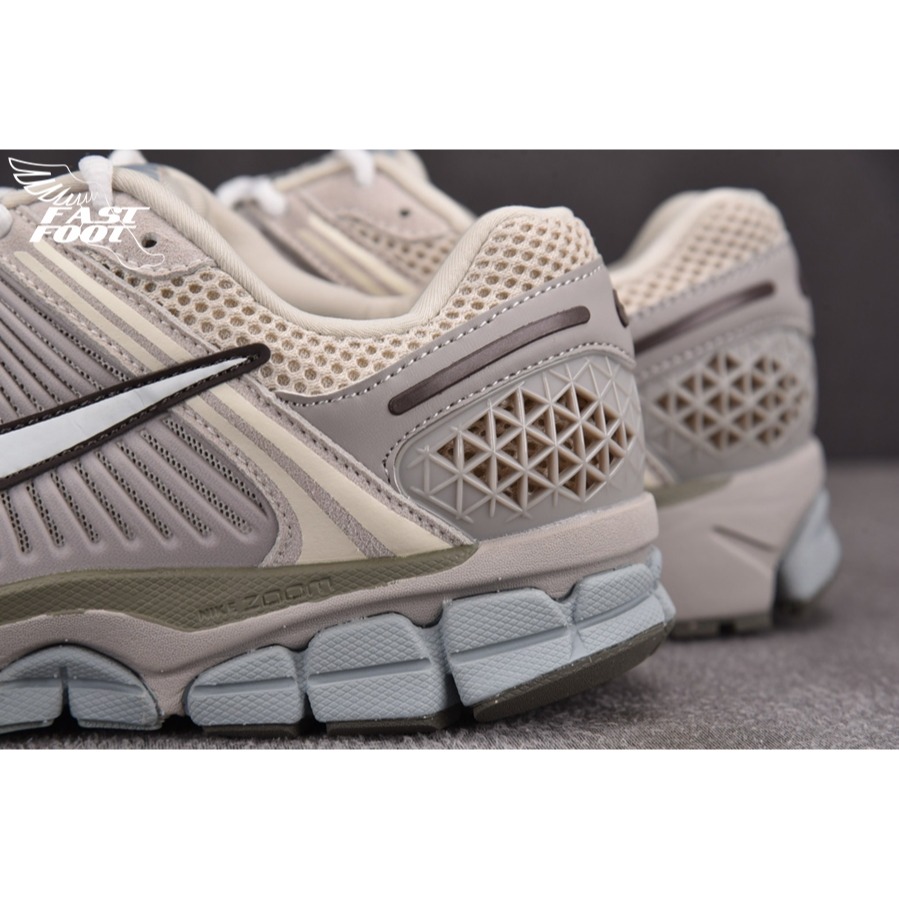 快腳🔎 Nike Zoom Vomero 5 運動鞋  反光 燕麥 慢跑鞋 FZ3653-104-細節圖8