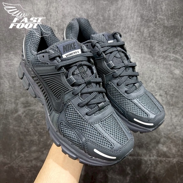 快腳🔎 NIKE ZOOM VOMERO 5 男生 黑色 碳黑 慢跑鞋 BV1358-003-細節圖3
