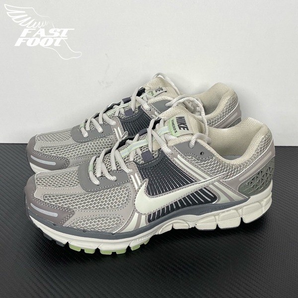 快腳🔎 NIKE W ZOOM VOMERO 5 老爹鞋 灰黑綠 慢跑鞋 FB8825-001-細節圖2