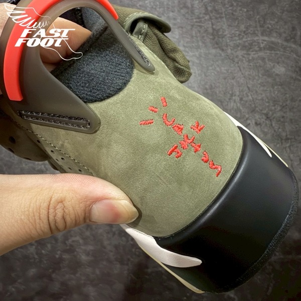 快腳🔎 Travis Scott x AIR Jordan 6 Retro 聯名 軍綠 CN1084-200-細節圖9