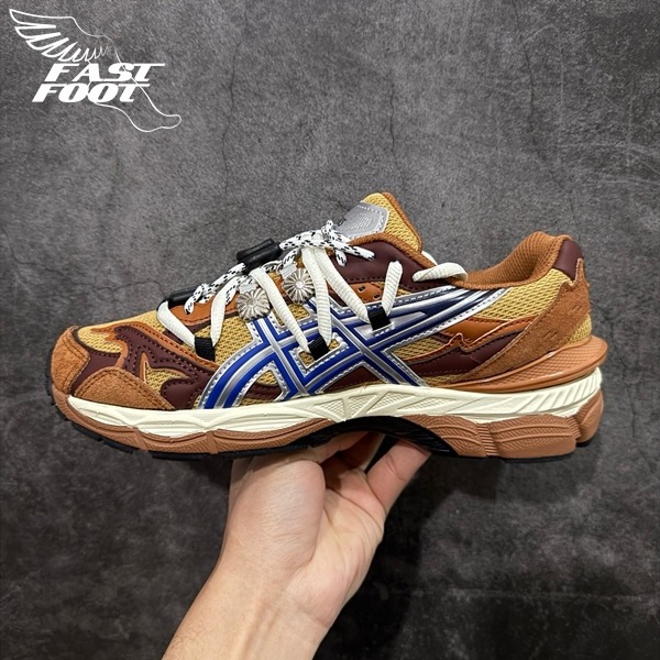 快腳🔎 asics x TOGA GEL-CUMULUS 16 TG 聯名 棕色 銀飾 1203A838-200-細節圖2