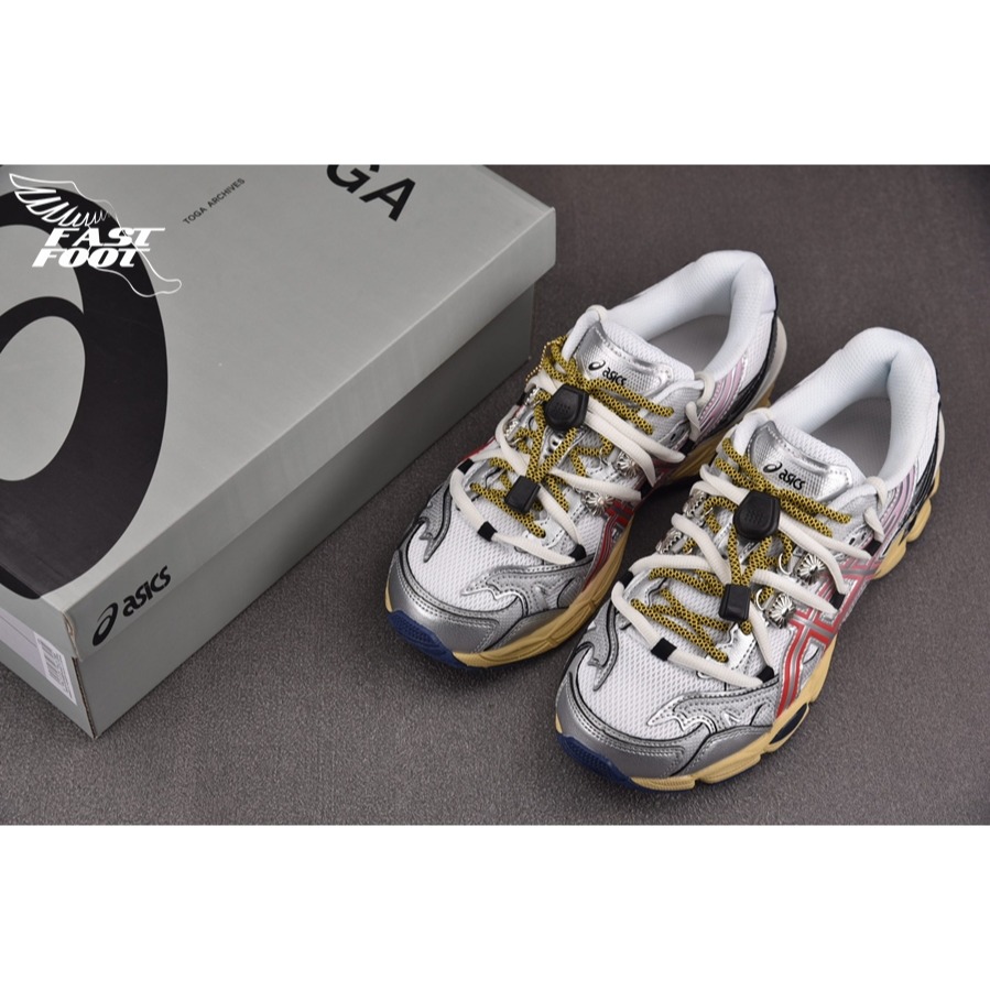 快腳🔎 asics x TOGA GEL-CUMULUS 16 TG 聯名 白銀 銀飾 1203B115-100-細節圖3