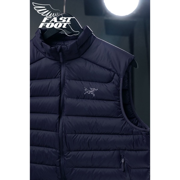 快腳🔎 ARCTERYX 始祖鳥 Cerium  VEST 羽絨背心 鵝絨 立領 保暖背心 深藍 有尺寸表-細節圖2