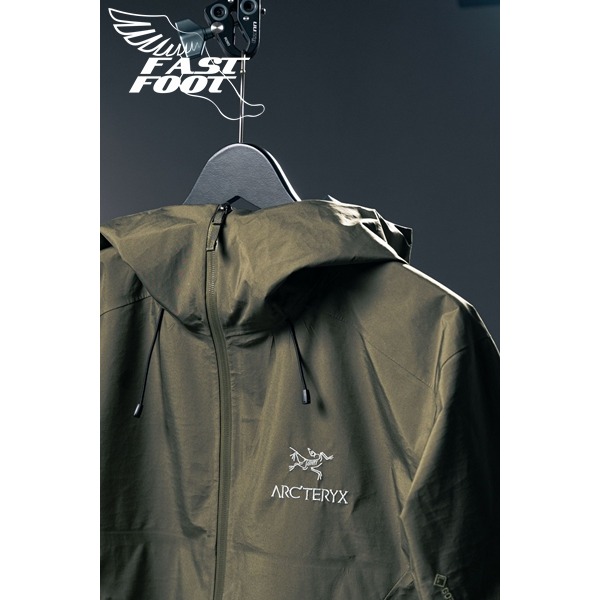 快腳🔎 Arcteryx 始祖鳥 Beta LT Gore-Tex 防風防水 透氣連帽外套 復古綠 有尺寸表-細節圖2