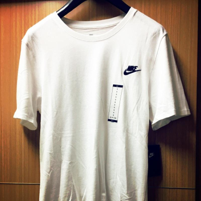 Nike 小logo swoosh 刺繡 素色短袖 黑 白 雙色 t-shirt