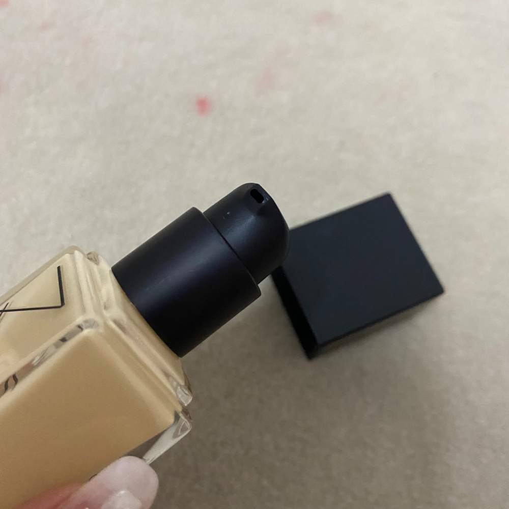 💕59Qoo批發💕NARS 超方瓶 裸光肌萃粉底精華 粉底液30ml-細節圖6