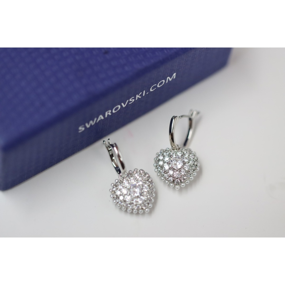 💕59Qoo批發💕女神節禮物❤️❤️ Swarovski 怦然心動 銀色滿鑽愛心耳環 原廠禮盒+購買證明+原廠說明書-細節圖5