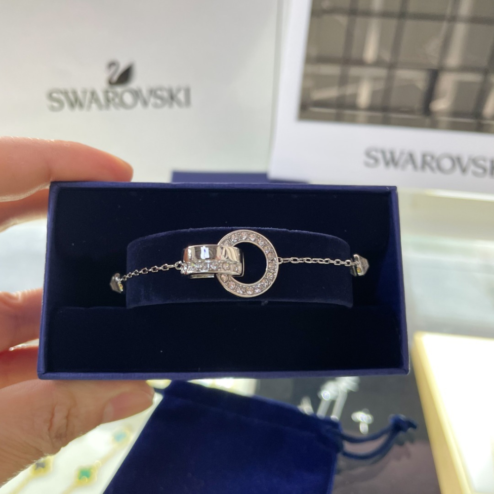 💕59Qoo批發💕 【新品】施華洛世奇 Swarovski Hollow 女手鍊 送❤️原廠禮盒+購買證明+原廠說明-細節圖4