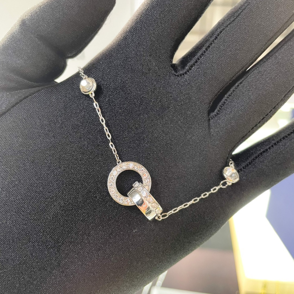 💕59Qoo批發💕 【新品】施華洛世奇 Swarovski Hollow 女手鍊 送❤️原廠禮盒+購買證明+原廠說明-細節圖6