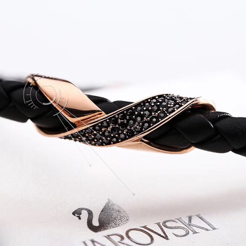 💕59Qoo批發💕Swarovski  新款黑皮繩 現貨供應 男款女款 編號：B5864388-細節圖3