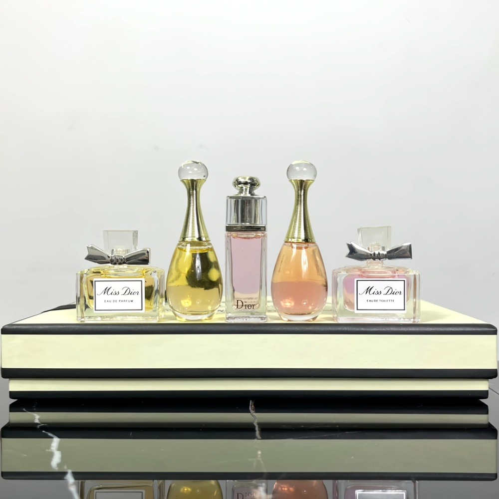 💕59Qoo批發💕 迪奧小樣香水禮盒5件套裝！法國Dior迪奧香水禮盒  國際免稅版-細節圖2
