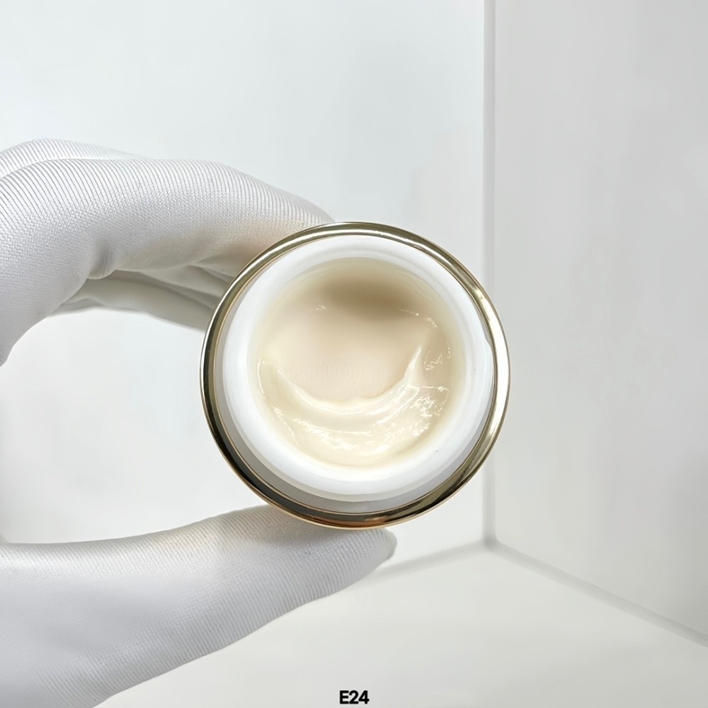 💕59Qoo批發💕 ESTEE LAUDER 雅詩蘭黛白金級極萃賦活花秘眼霜 15ml*2/兩件套 輕盈-細節圖3
