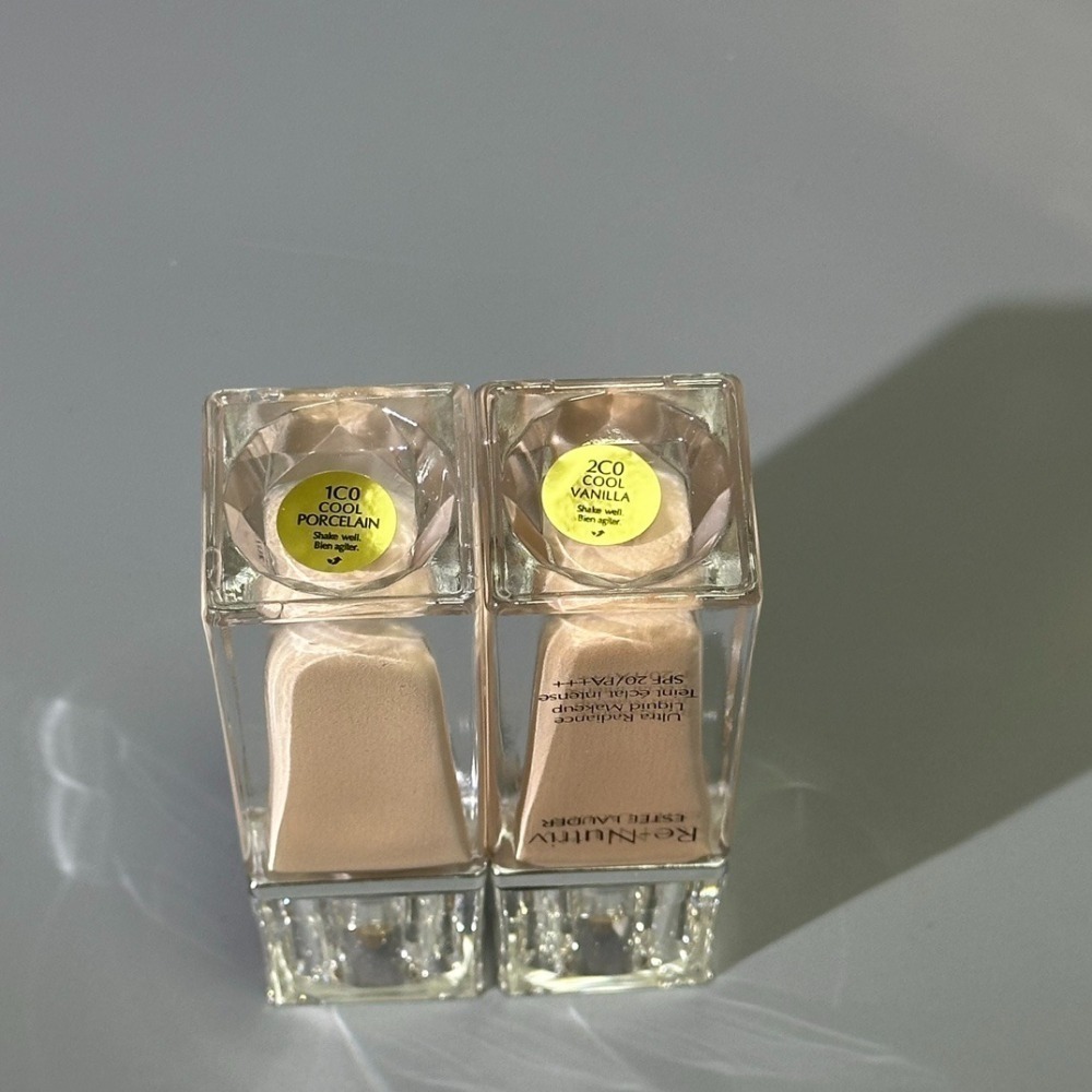 💕59Qoo批發💕雅詩蘭黛 白金級寶石光精華粉底 SPF20 PA+++白金粉底液-細節圖3