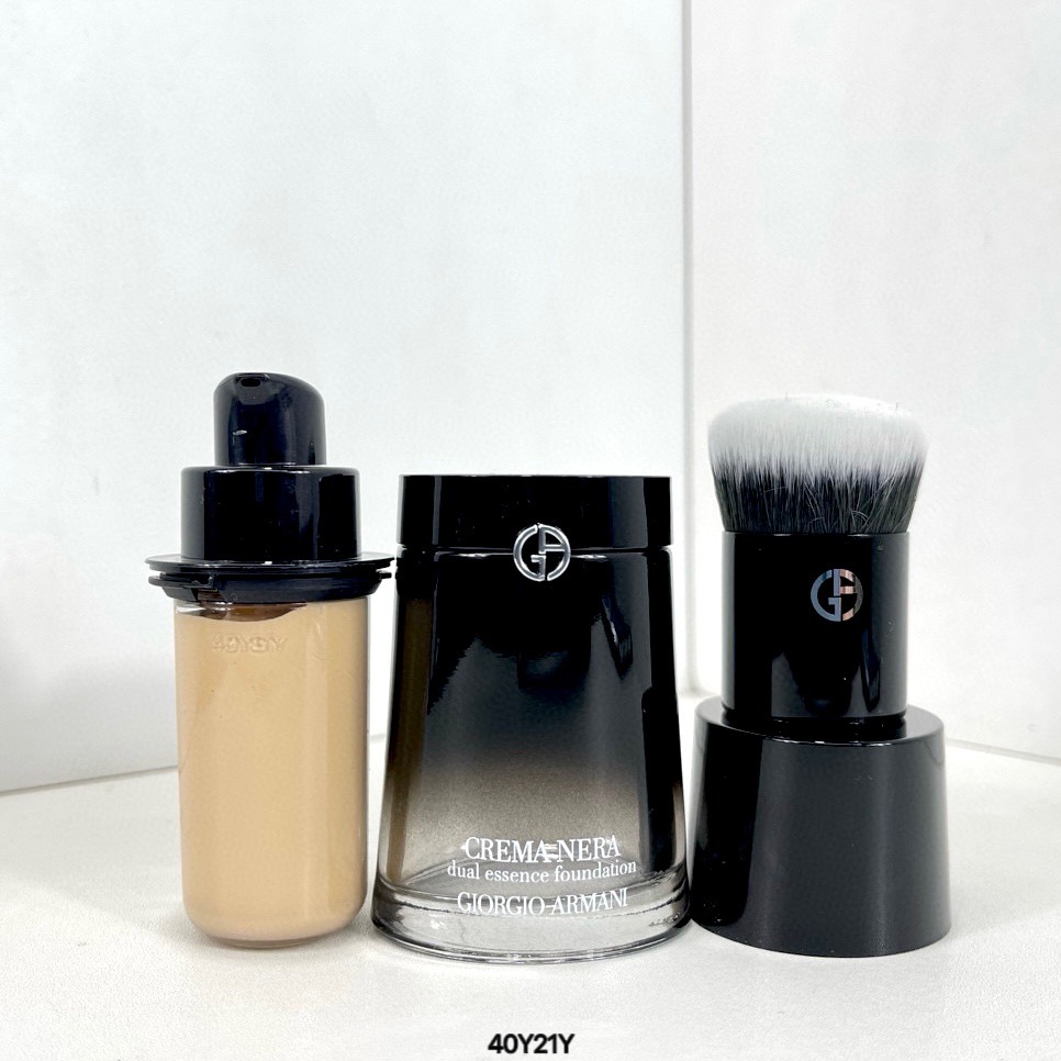 💕59Qoo批發💕ARMANI GA 亞曼尼 黑曜岩 奢光精萃30ml -黑鑰匙粉底液-細節圖4