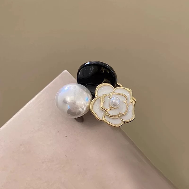 Like.acc 現貨慵懶珍珠山茶花小抓夾瀏海夾1個H612-規格圖3