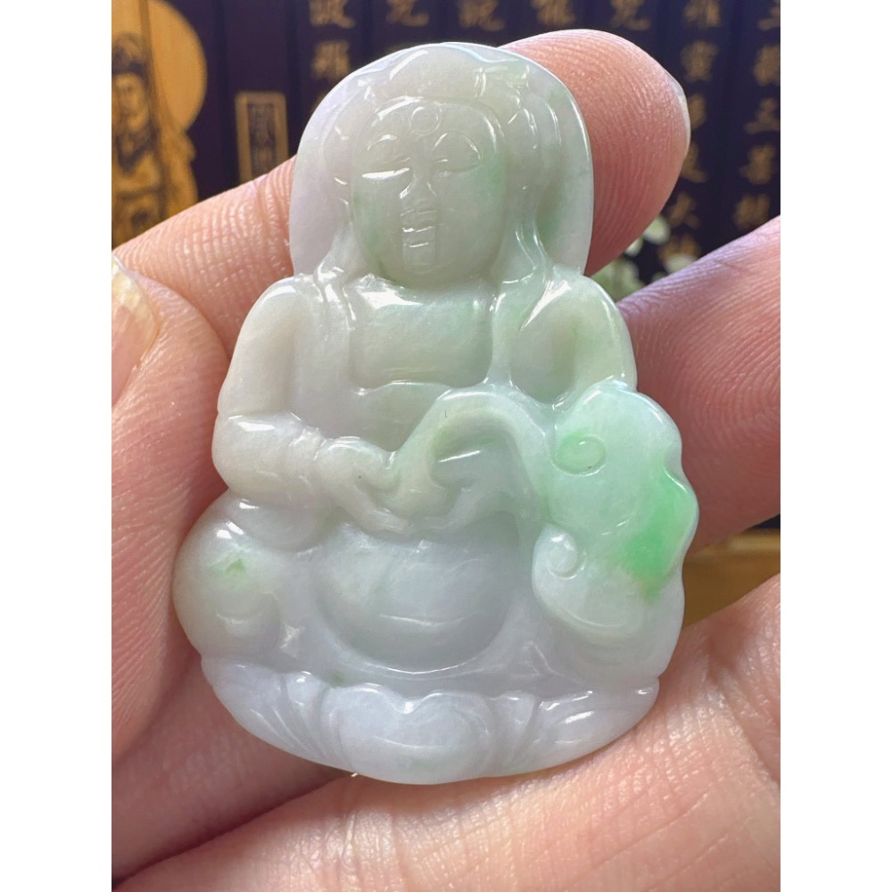 天然翡翠A貨-觀自在如意觀音 商品編號053108-細節圖2