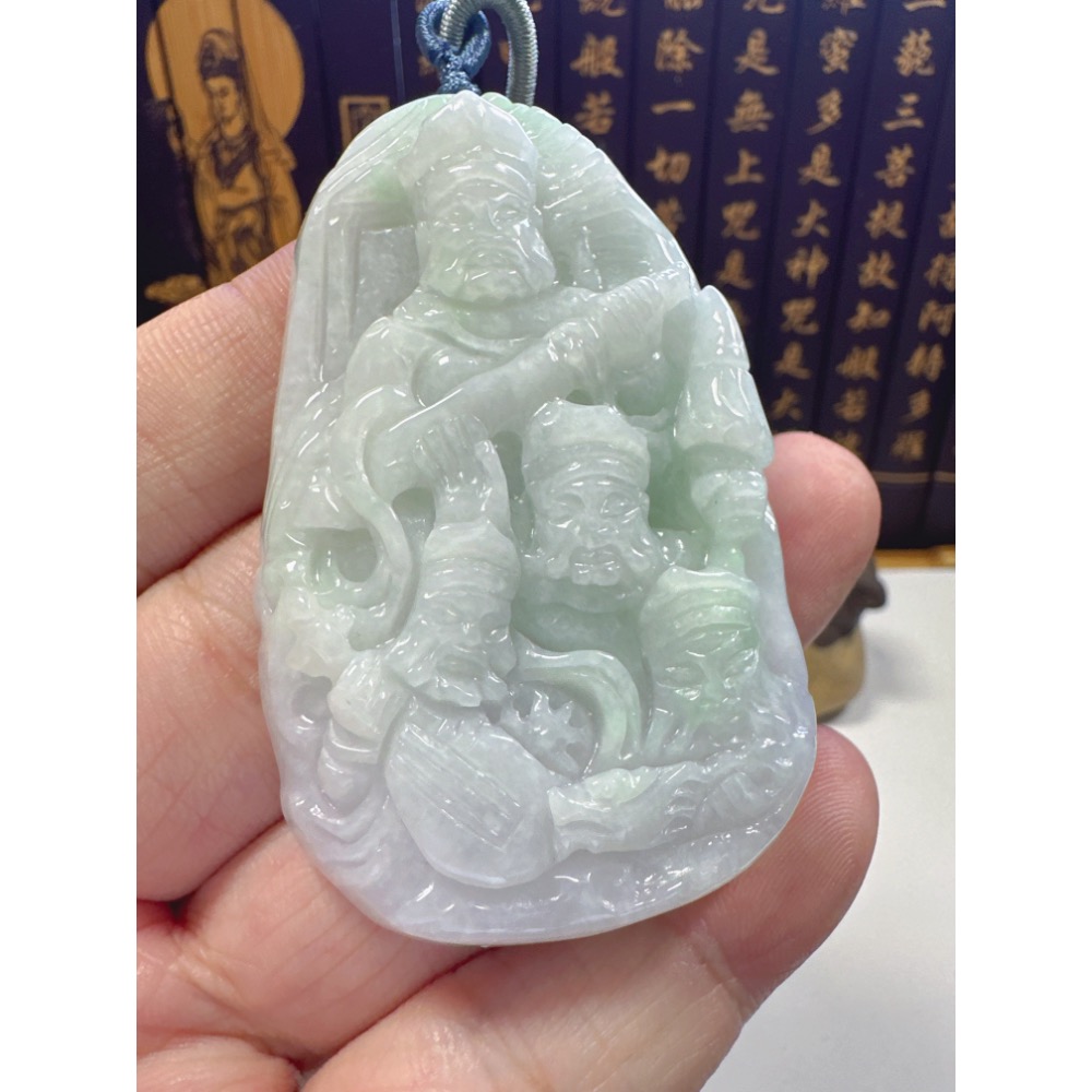 天然翡翠A貨-四大天王春彩厚庄掛件  商品編號：062009-細節圖2