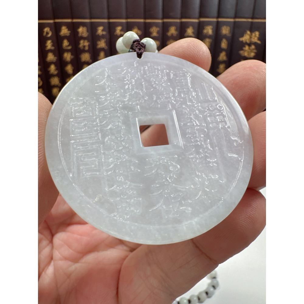 天然翡翠A貨-山鬼花錢雙面雕掛件  商品編號：062303-細節圖6