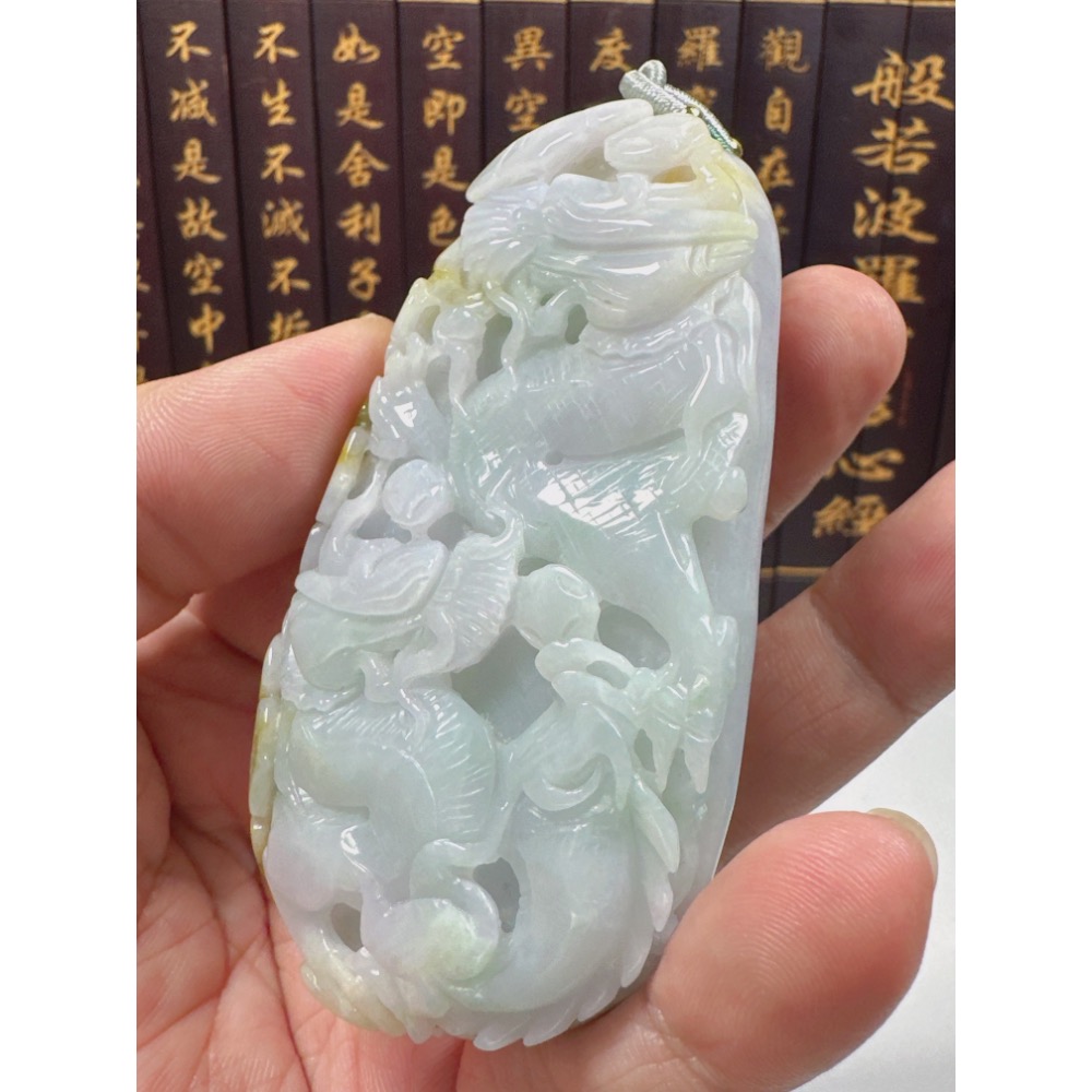 天然翡翠A貨-雙龍護主立體厚庄雕掛件 商品編號：062709-細節圖7