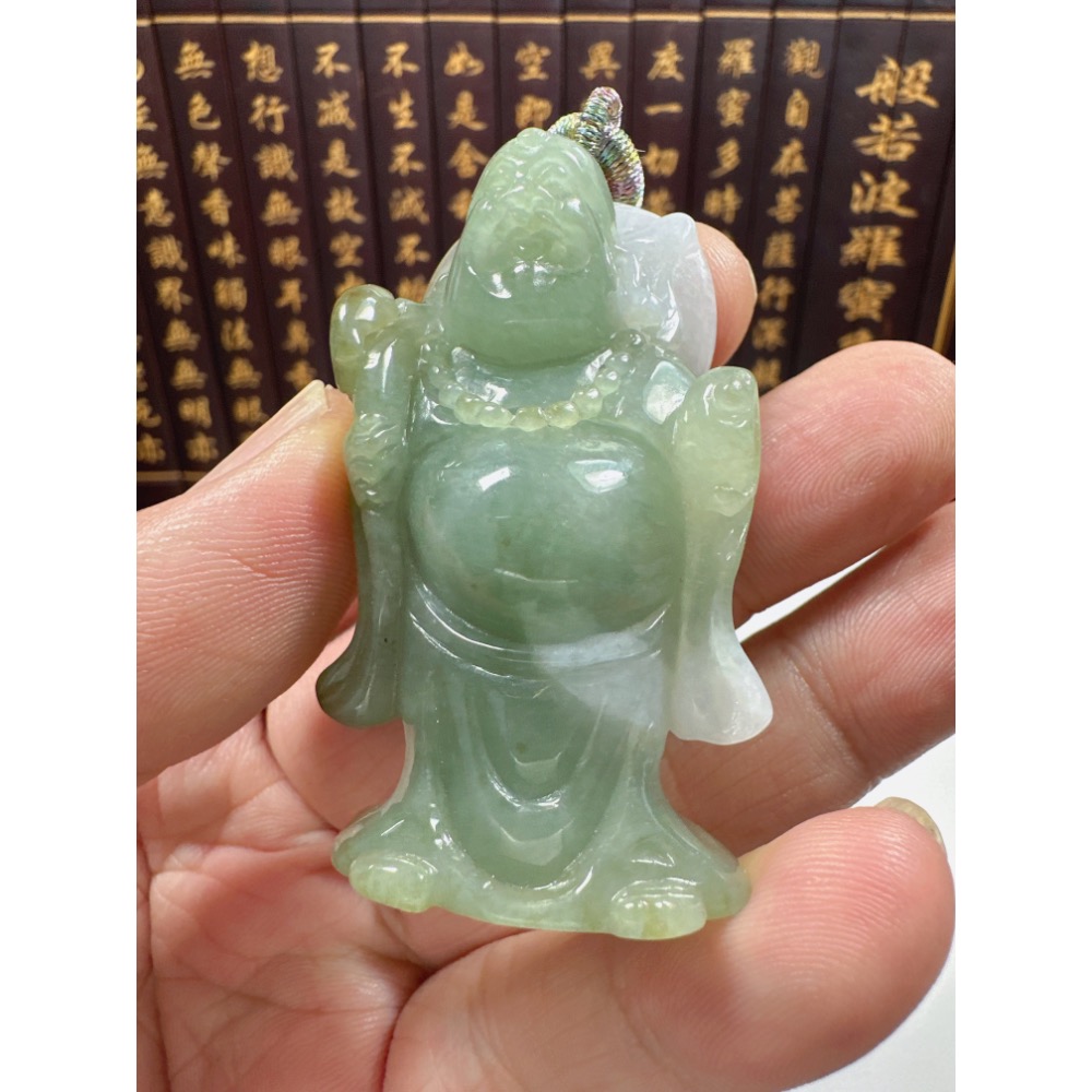 天然翡翠A貨-可愛歡喜彌勒佛立體厚庄掛件，小擺件 商品編號070201-細節圖5