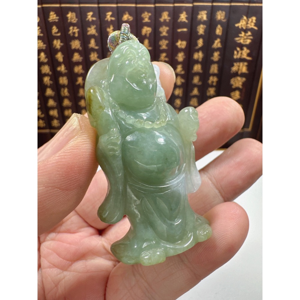 天然翡翠A貨-可愛歡喜彌勒佛立體厚庄掛件，小擺件 商品編號070201-細節圖7
