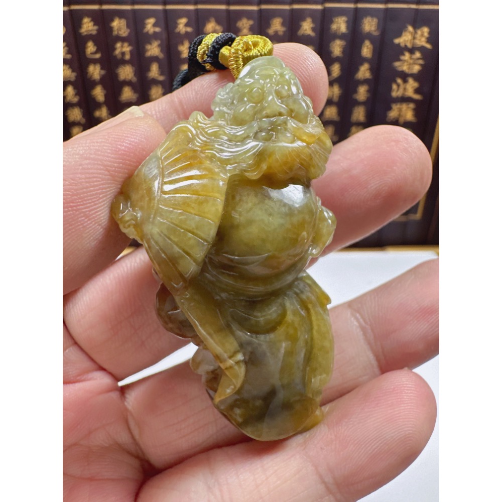 天然翡翠A貨-伏妖降魔鍾馗天師立體手工雕厚庄掛件 商品編號：070203-細節圖2